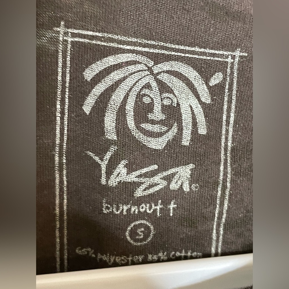Vintage Women’s Yaga Patch Flower Tee Small - Picture 9 of 9